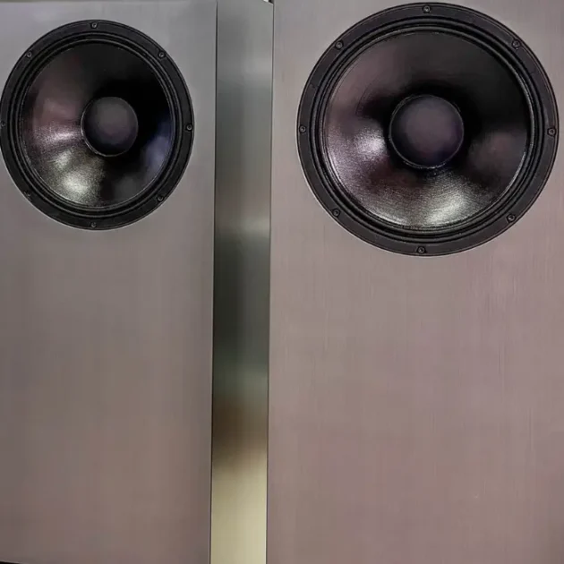 Anton700x700