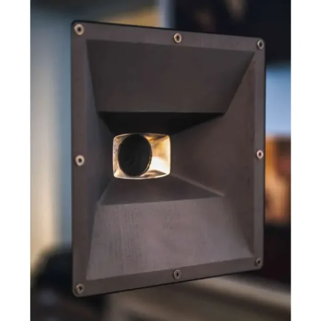 SpeakerM1Delta